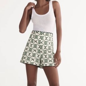 NWT Zara Green and White Embroidered Shorts Sz L